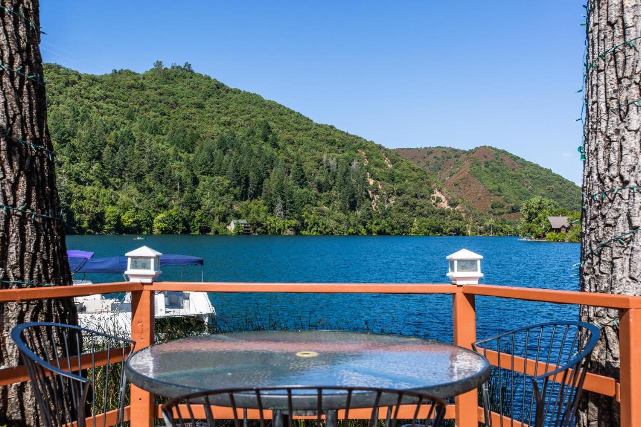 The Lodge At Blue Lakes Upper Lake Exterior photo